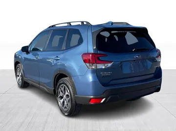 2023 Subaru Forester - image 12