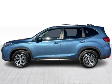 2023 Subaru Forester - image 11