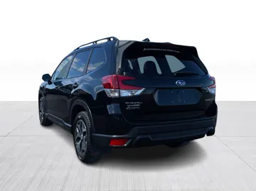2023 Subaru Forester - image 12