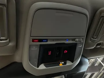 2023 Subaru Forester - image 31
