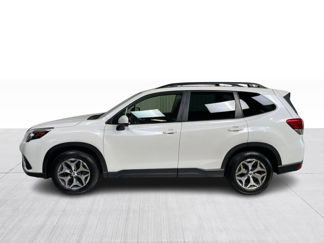 2023 Subaru Forester Touring, photo 10