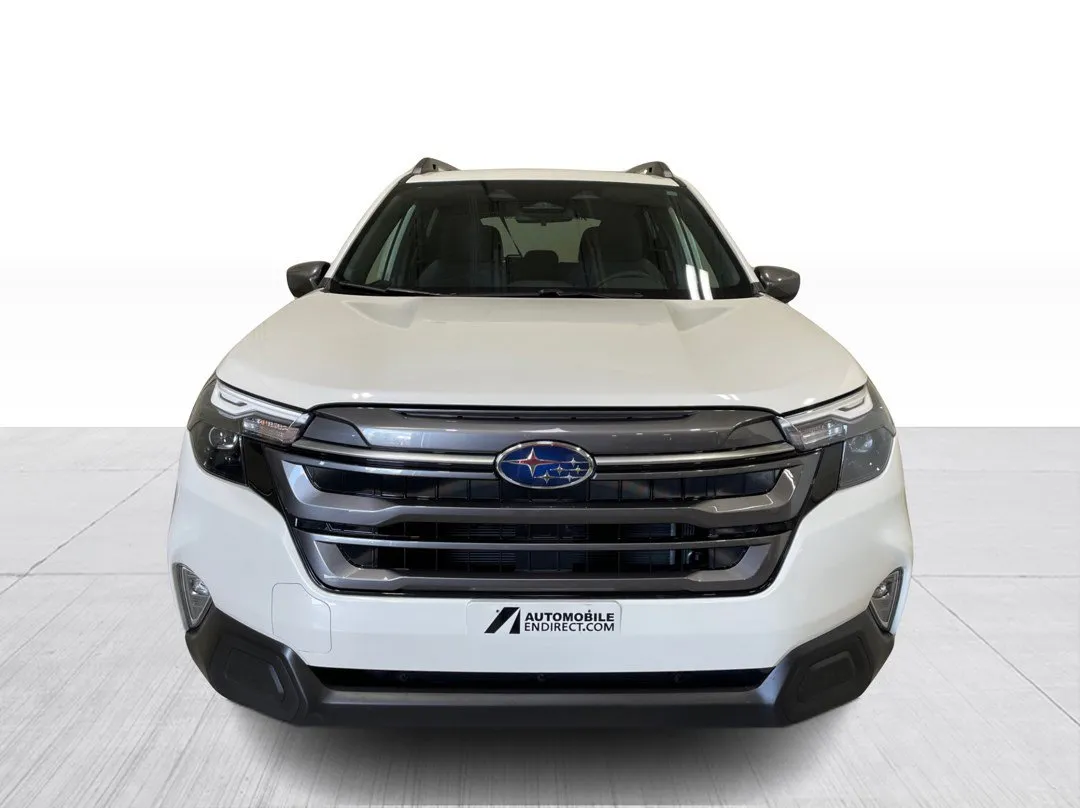 2025 Subaru Forester Touring AWD, photo 8