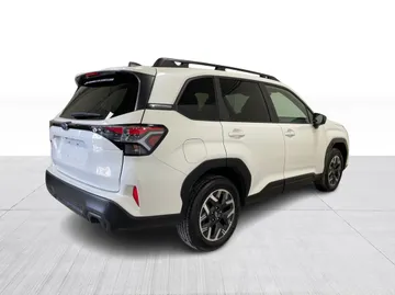 2025 Subaru Forester - image 15