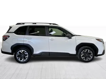 2025 Subaru Forester - image 2