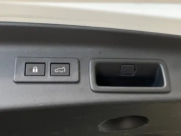 2025 Subaru Forester - image 31