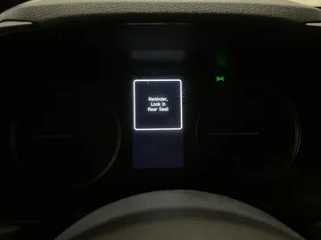 2025 Subaru Forester - image 33