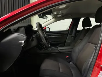 2021 Mazda Mazda3 - image 3