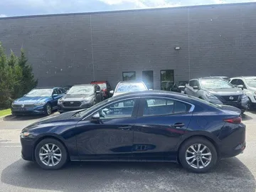 2024 Mazda Mazda3 - image 4