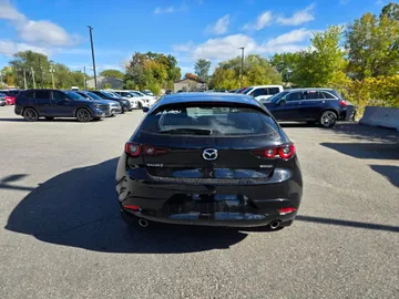 2023 Mazda Mazda3 Sport - image 4