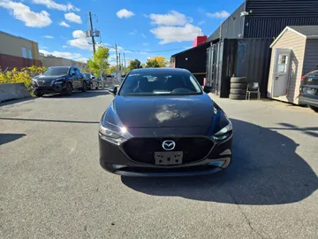 2023 Mazda Mazda3 Sport - image 2