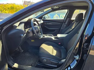2023 Mazda Mazda3 Sport - image 8