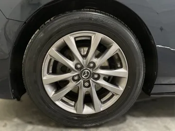 2020 Mazda Mazda3 Sport - image 6