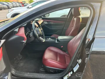 2020 Mazda Mazda3 Sport - image 8