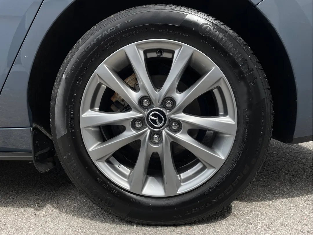2025 Mazda 3 — photo 6