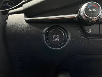 2025 Mazda 3 - image 23