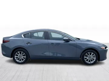 2025 Mazda 3 - image 14