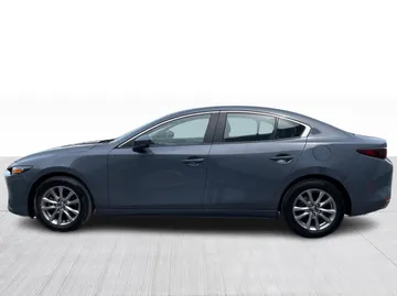 2025 Mazda 3 - image 9