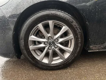 2022 Mazda Mazda3 Sport - image 8