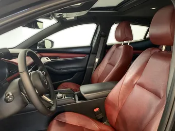 2019 Mazda Mazda3 Sport - image 10