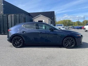2024 Mazda Mazda3 Sport - image 6