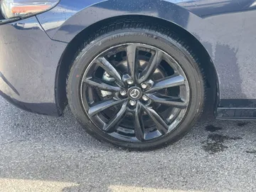 2024 Mazda Mazda3 Sport - image 7