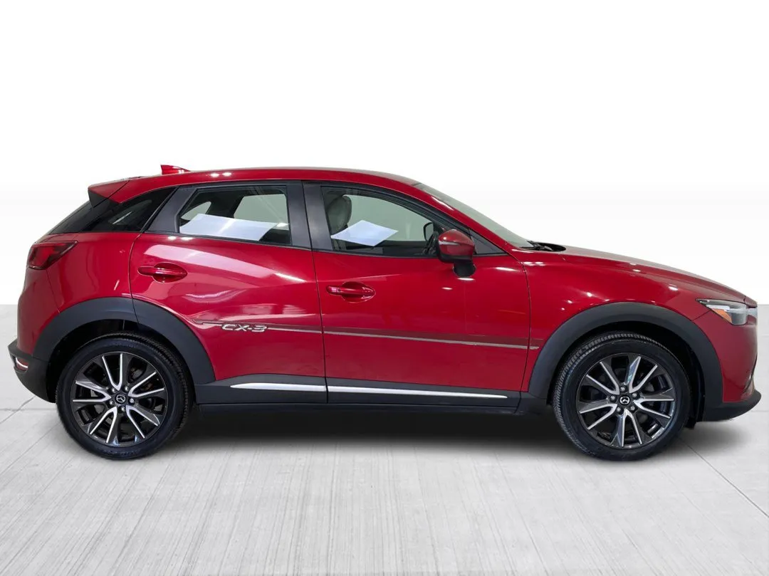 2017 Mazda CX-3 — photo 2