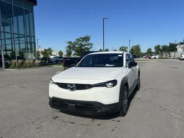 2022 Mazda MX-30 EV - image 3