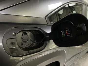 2022 Mazda MX-30 EV - image 19