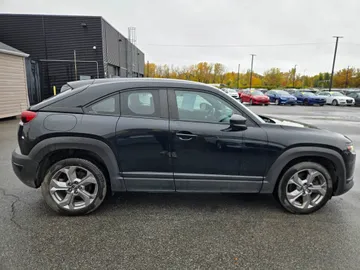 2022 Mazda MX-30 EV - image 6