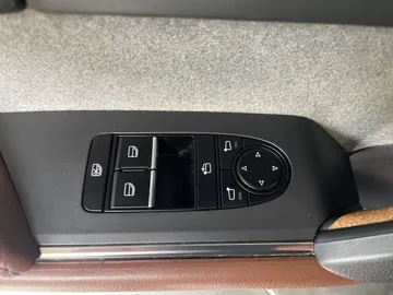 2022 Mazda MX-30 EV - image 28
