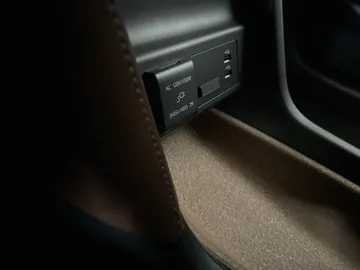 2022 Mazda MX-30 EV - image 30