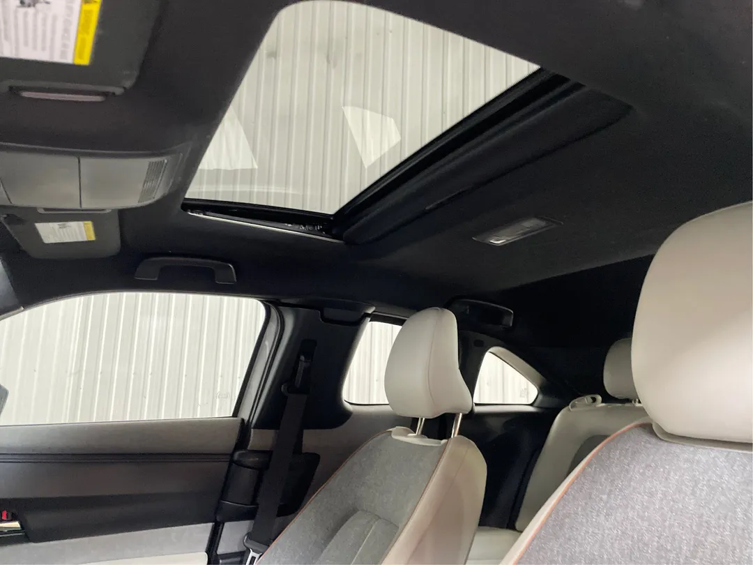 2022 Mazda MX-30 EV GT, photo 5