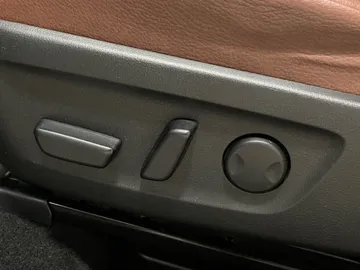 2022 Mazda MX-30 EV - image 28
