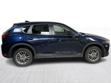 2017 Mazda CX-5 - image 2