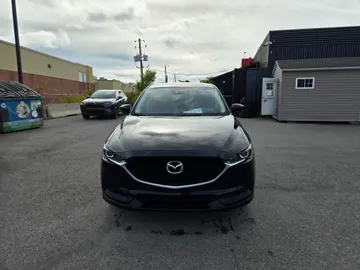 2018 Mazda CX-5 - image 2
