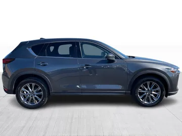 2019 Mazda CX-5 - image 2
