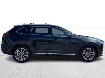 2017 Mazda CX-9 - image 2