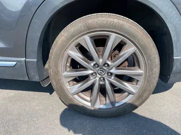 2017 Mazda CX-9 - image 8