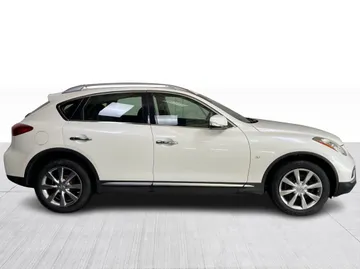 2017 INFINITI QX50 - image 2