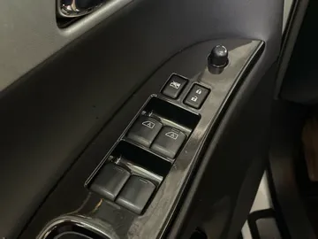 2017 INFINITI QX50 - image 23