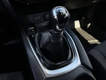 2021 Nissan Qashqai - image 23