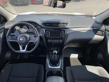 2021 Nissan Qashqai - image 4