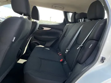 2021 Nissan Qashqai - image 14
