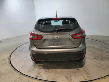2021 Nissan Qashqai - image 4