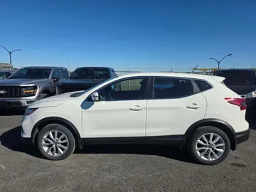 2023 Nissan Qashqai - image 4