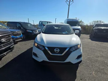 2023 Nissan Qashqai - image 2