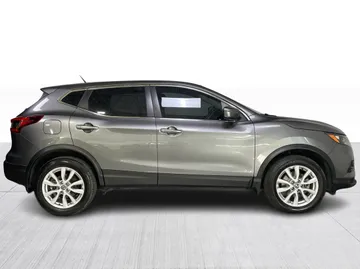 2023 Nissan Qashqai - image 2