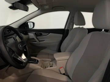 2022 Nissan Qashqai - image 3