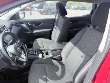 2021 Nissan Qashqai - image 8