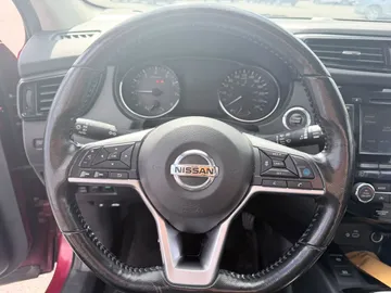 2021 Nissan Qashqai - image 10